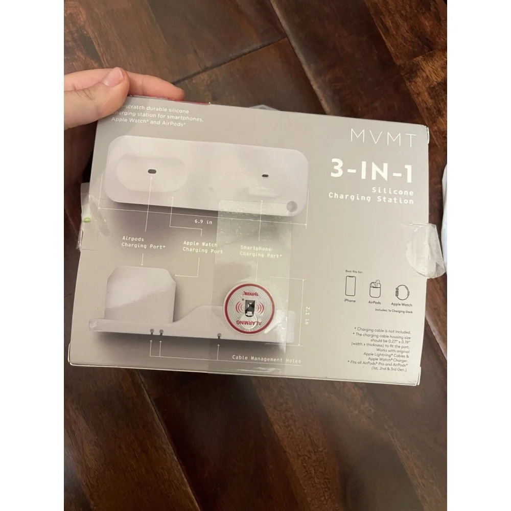 NIB MVMT 3-in-1 Silicone Charging Station Purple New In Box White